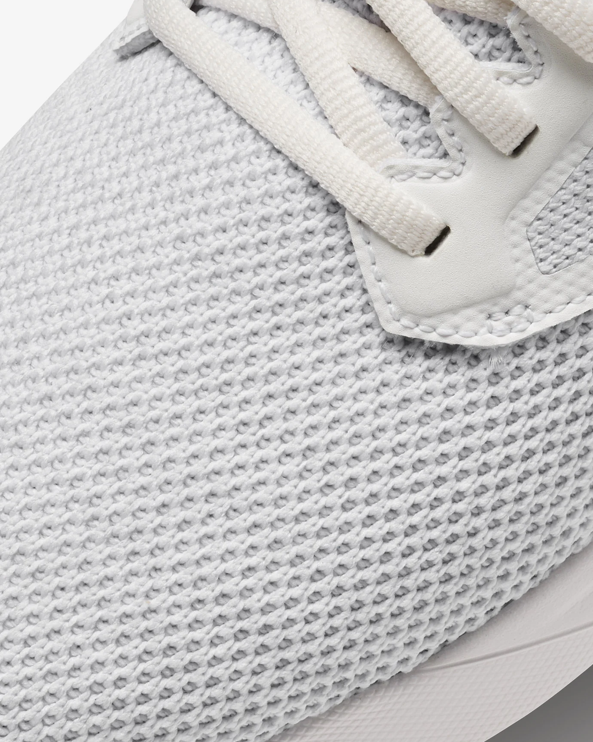 The Daily Pro Hybrid Golf Shoe