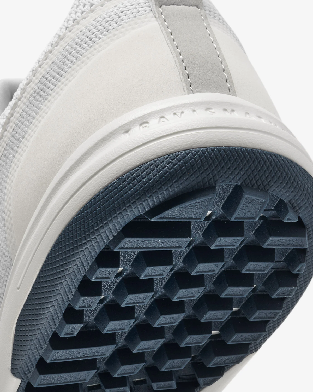 The Daily Pro Hybrid Golf Shoe