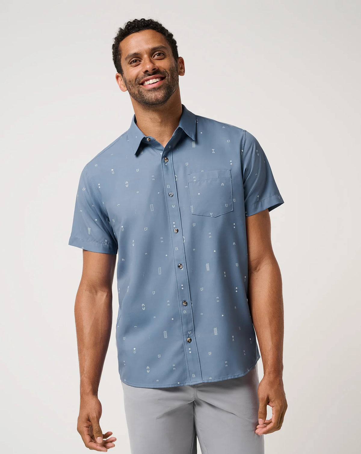 Techwoven Waves Button Up